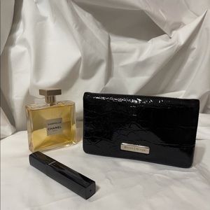 White House Black Market Evening Chain Clutch